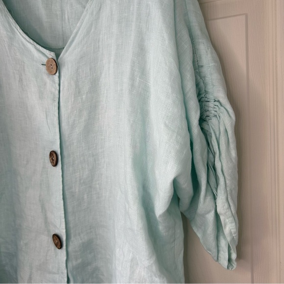 Light Blue 💯 Linen Made in Italy Button-Up Women's Top. - Picture 4 of 8